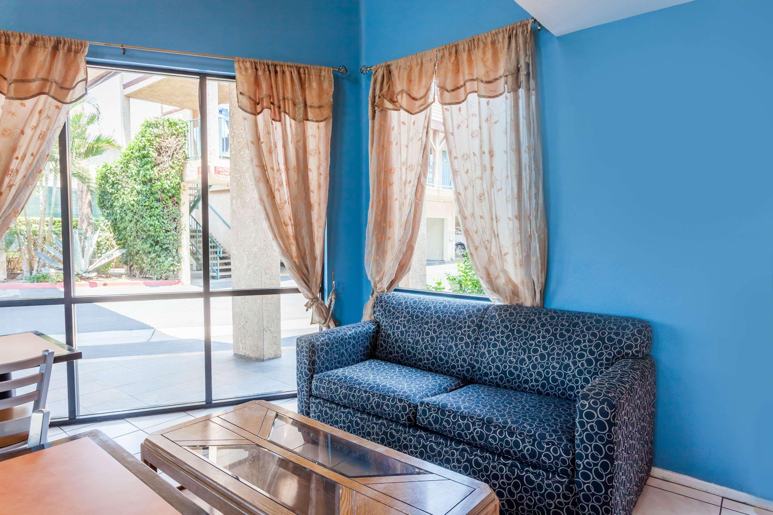 Howard Johnson By Wyndham Norco Luaran gambar